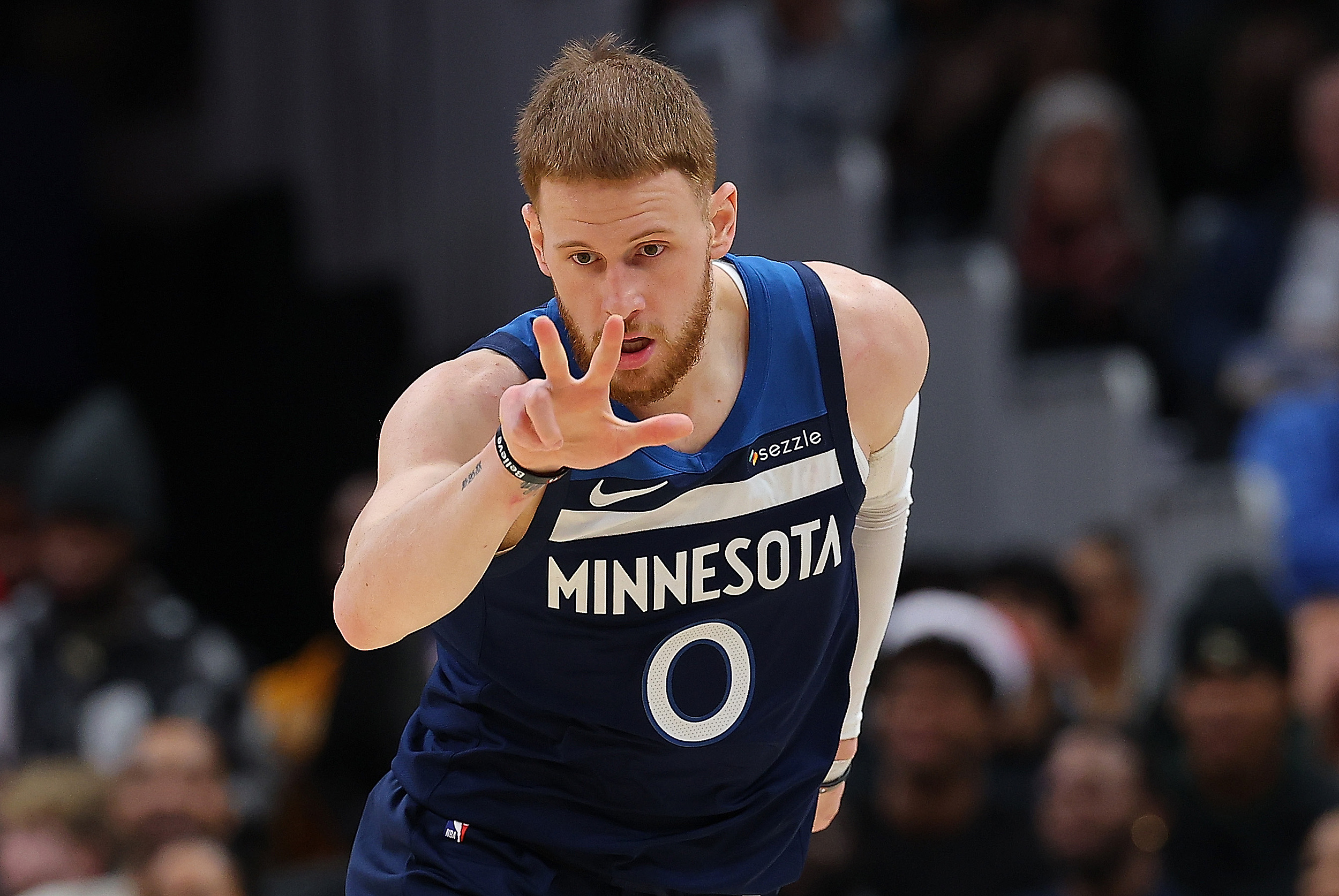 电竞世界杯-迪文琴佐正式获得意大利国籍，今夏将以归化球员身份出战欧锦赛