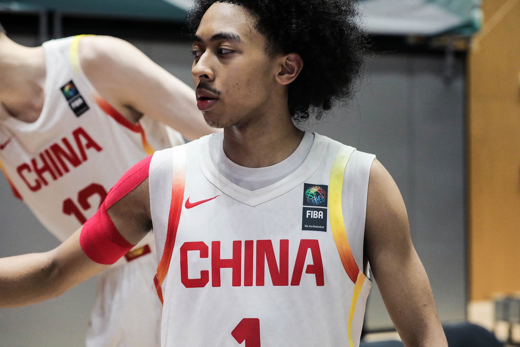 ewc-朱正成为库里品牌首位中国代言人 坦言与偶像合作是梦想成真